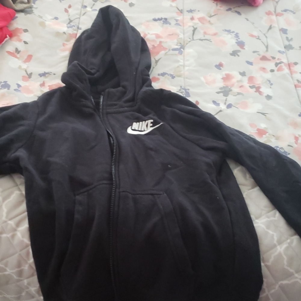 Nike sweater with hoodie